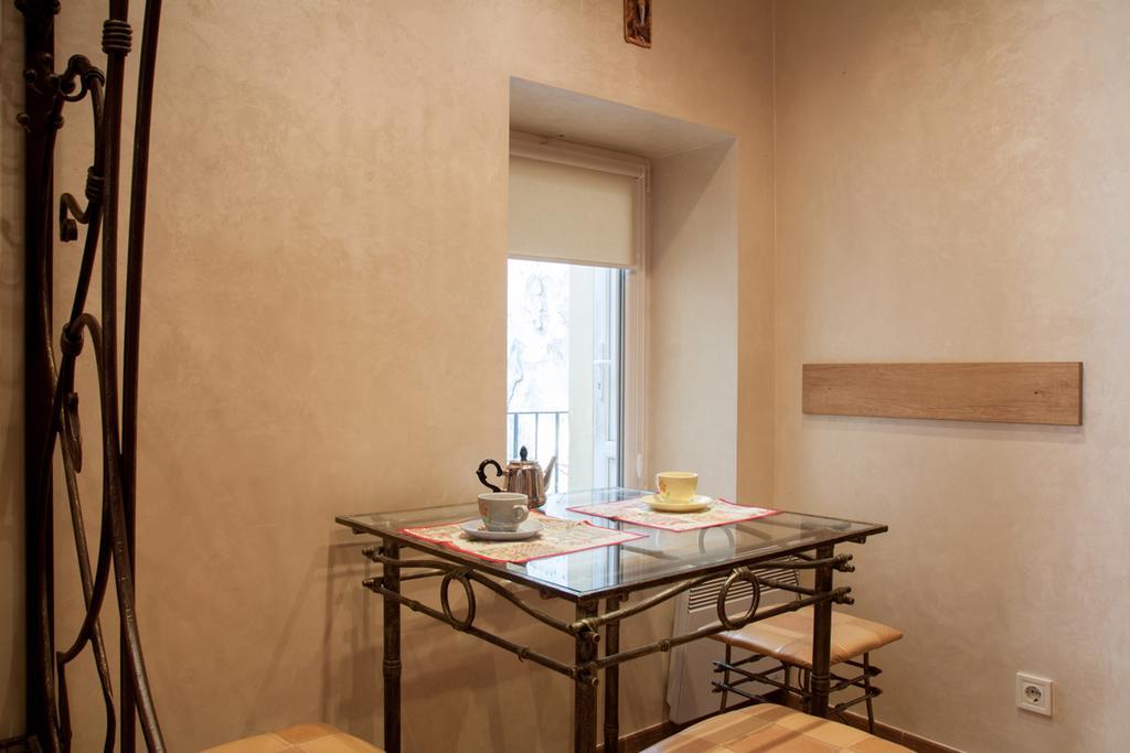 Apartment Roksolana 2 Lviv Exterior photo